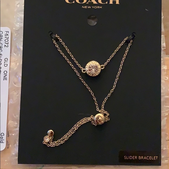 Coach Open Circle Gold Slider Bracelet. - Picture 4 of 5